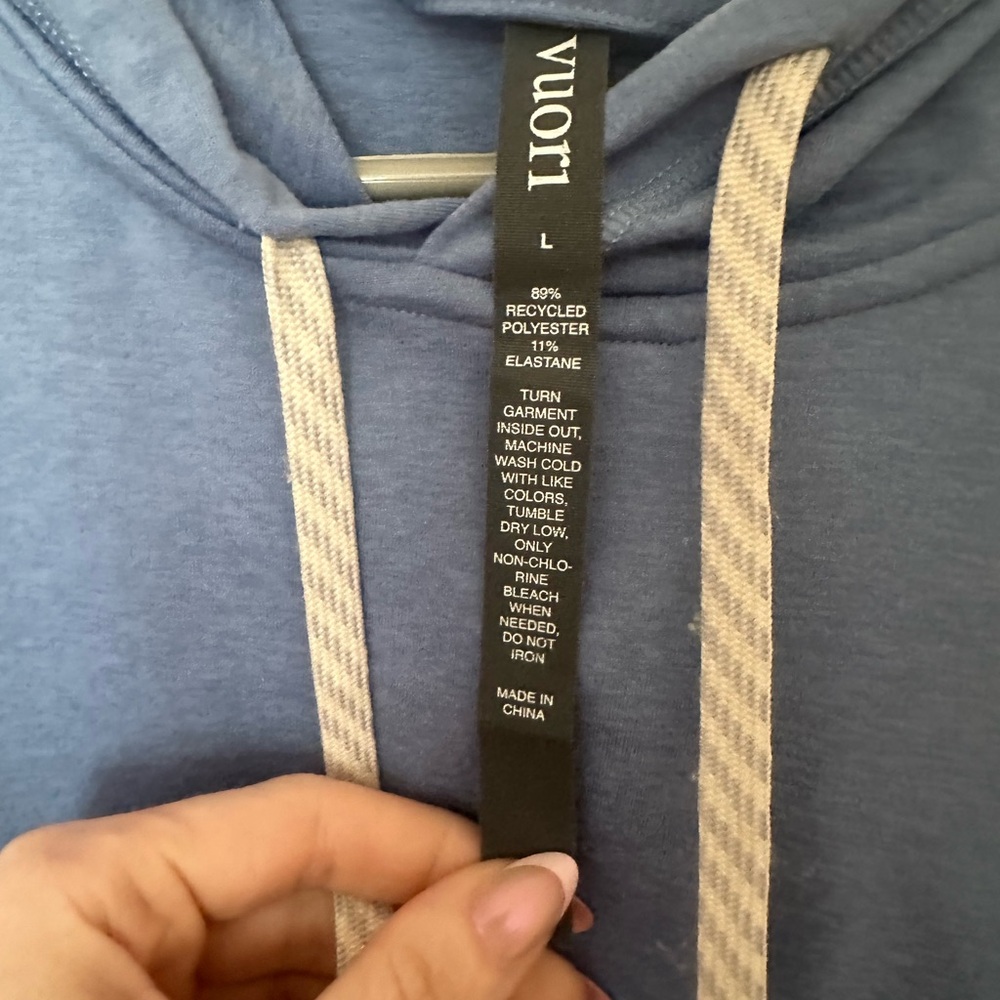 Vuori hoodie and Jogger Set - Picture 5 of 5